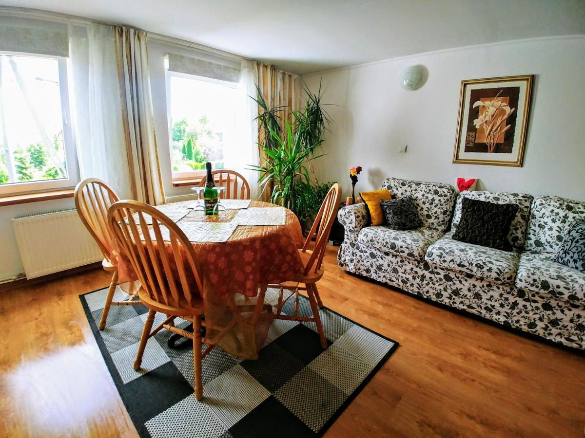 Apartment In Kretomino